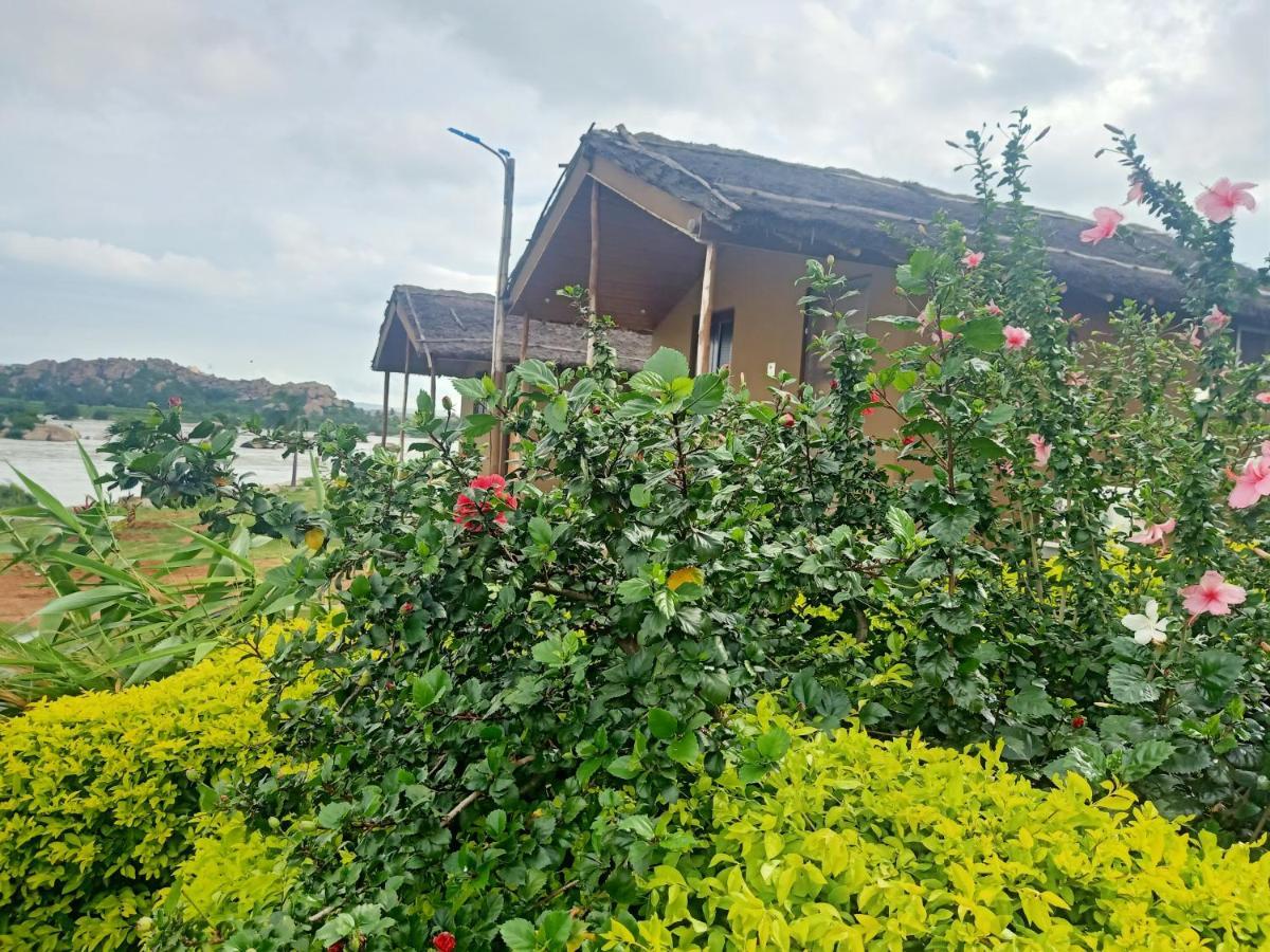 Leo Wodden Resort Hampi Dış mekan fotoğraf