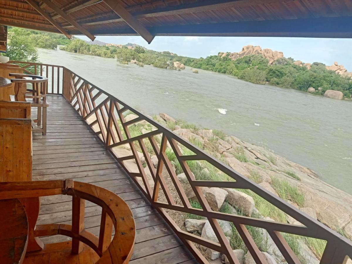 Leo Wodden Resort Hampi Dış mekan fotoğraf