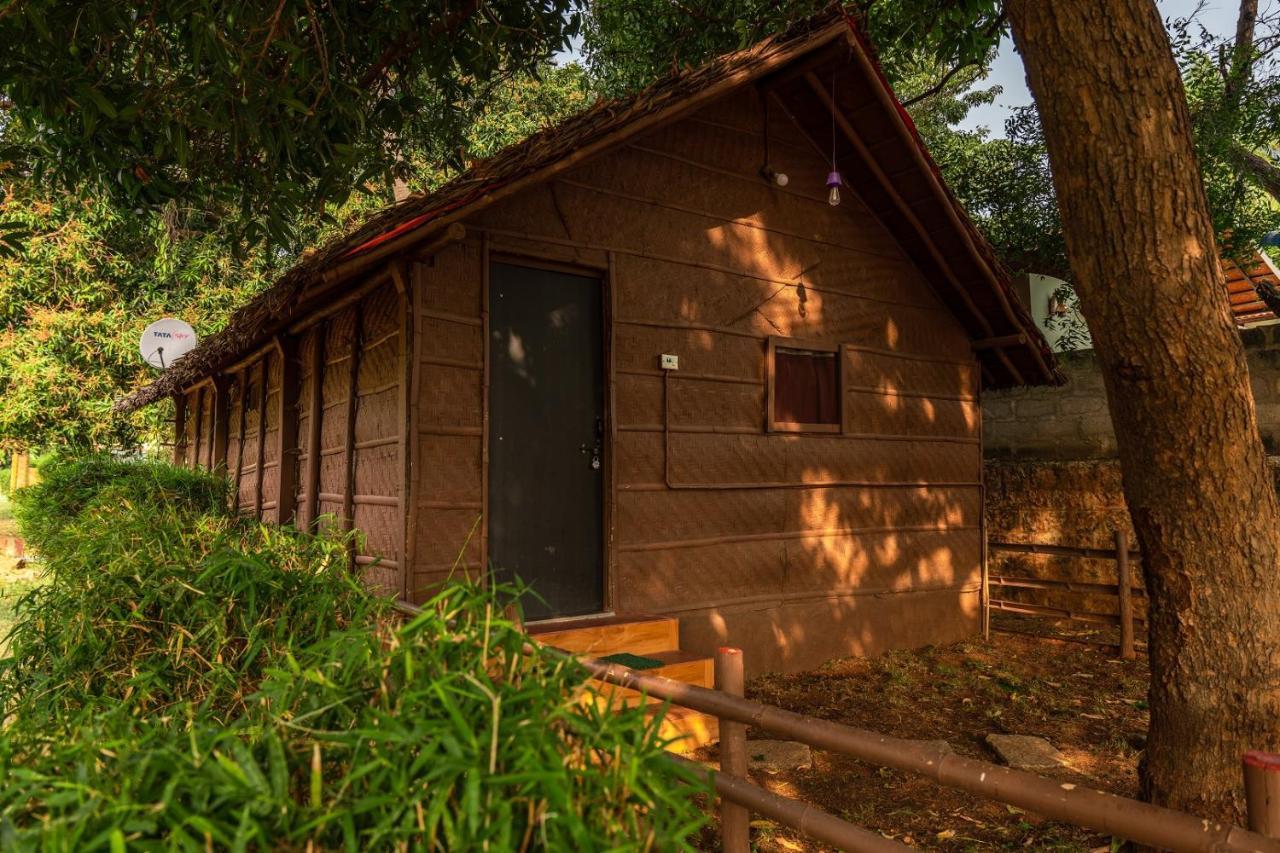 Leo Wodden Resort Hampi Dış mekan fotoğraf